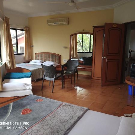 Hotel Tree Top มหาบาเลชวาร์ ภายนอก รูปภาพ
