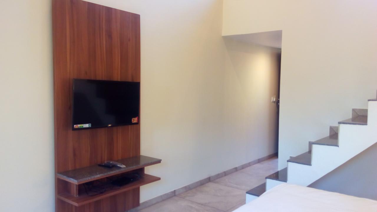 Hotel Tree Top มหาบาเลชวาร์ ภายนอก รูปภาพ